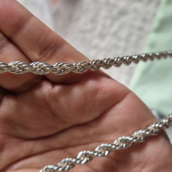 Chain - Picture 2 of 2